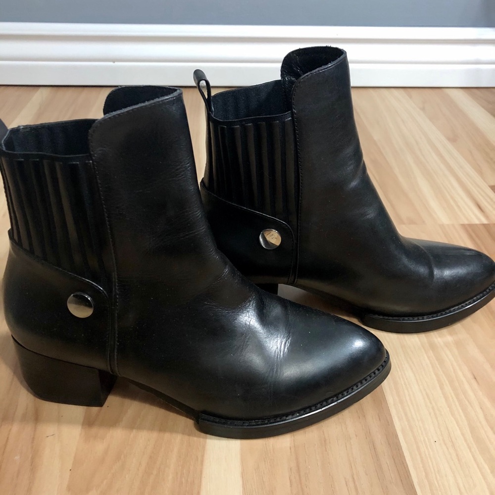 Alexander Wang black leather ankle boots size 6